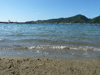 japan 島根県出雲市河下町 河下港に中型掃海艇「いずしま」っていうのがいました。
