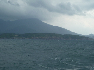 japan 島根県浜田市熱田町2135-2 巡視船「いわみ」に乗船しました。