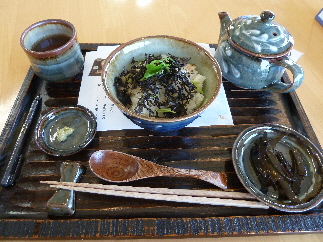 japan 島根県大田市五十猛町1550-1 和田珍味でふぐを食べました。