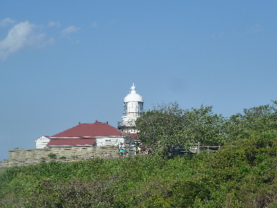 japan 島根県松江市美保関町地蔵崎 美保関灯台に鳥居があるんですね。
