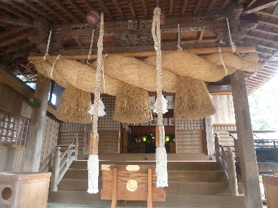 japan 島根県鹿足郡津和野池村1997-4 太鼓谷稲成神社の鳥居は長いですね。