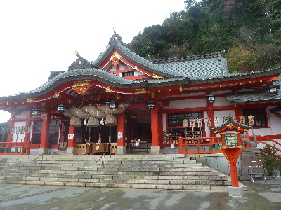 japan 島根県鹿足郡津和野池村1997-4 太鼓谷稲成神社の鳥居は長いですね。