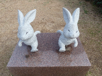 宇宙人みたいな兎