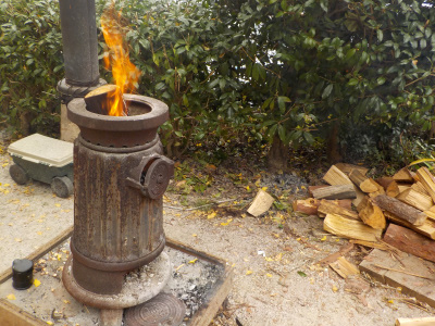 japan 島根県仁多郡奥出雲町大馬木1060 金言寺の薪ストーブ