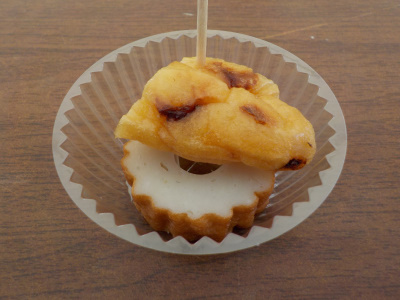 振る舞いの天ぷらと野焼き