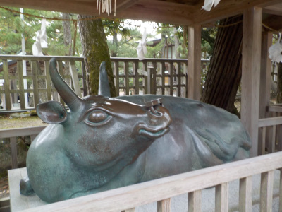 出雲大社の牛の像