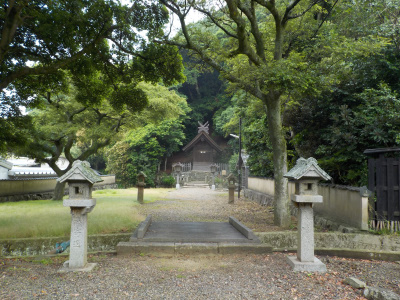 因佐神社の近くでダム工事をしていました。