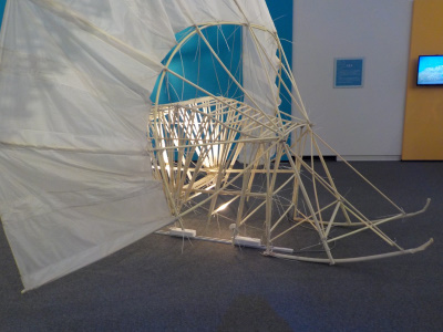 山の日にテオ・ヤンセン展を見に行きました。