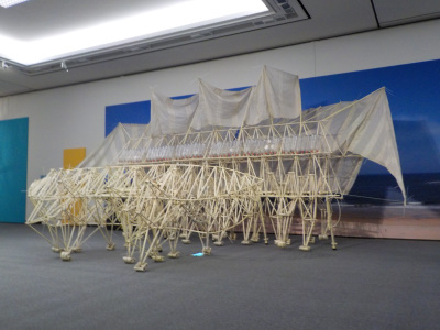 山の日にテオ・ヤンセン展を見に行きました。