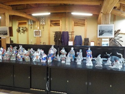 japan 島根県出雲市平田町515番地 平田本陣記念館で川瀨一絵写真展「へんなお茶会」を見ました。