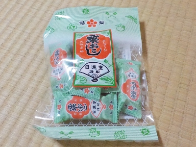 japan 奈良県生駒群平群町上庄4-5-36 日進堂製菓の菓子（生しょうが入り粟おこしミニ）