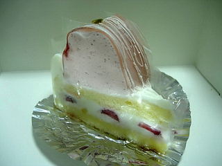 japan 島根県出雲市天神町233-28 ジョリカドーの苺のケーキ