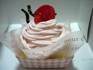 japan 島根県出雲平田町7253 メモリーの苺のモンブラン