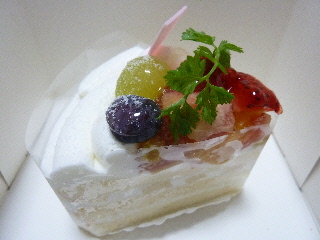 japan 島根県出雲市武志町586-1 ナチュレルのフルーツのケーキが美味しかったです。