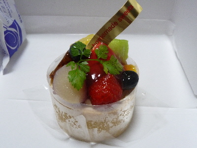 リビドー出雲店のフルーツのケーキ。