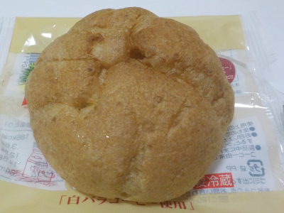 白バラ　コーヒー牛乳シュークリーム