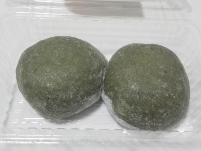 japan 島根県出雲市今市町北本町2丁目7-10 えんど屋のよもぎあん餅はもちもちです。