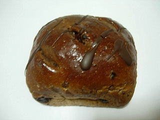 japan 島根県出雲市平野町302 ホルンのチェリーとチョコのパン