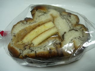 japan 島根県出雲市平田町903-11 川上開栄堂のチョコロール