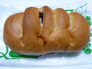 japan 鳥取県境港市末広町70番地 伯雲軒のブドーパンって美味しい。