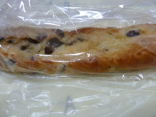 パリクロアッサンのレーズンシュクレ