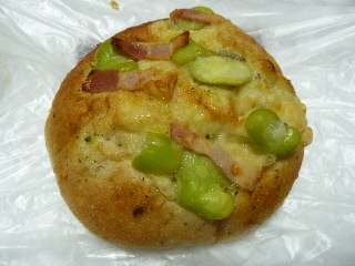 �}�}�Ƃ̎O�F�s�U