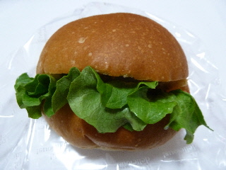 カマンベールチーズチキンカツバーガー