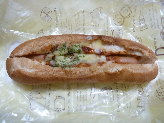 パリクロアッサンのチリコンカンドッグ