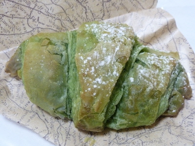 伊勢茶のチーズクリームクロワッサン