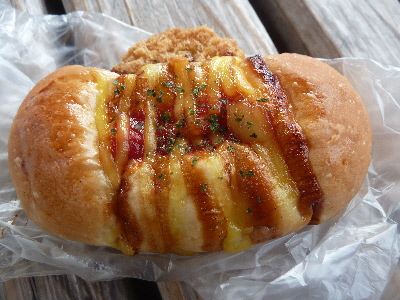 japan 島根県出雲市駅北町10-3 クーズコンセルボのコロッケパン