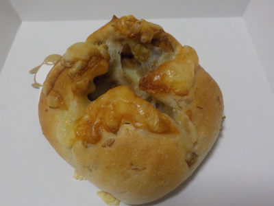 グッディーのクルミとチーズのパン