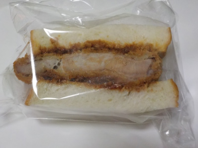 ラピタ本店のカツサンド