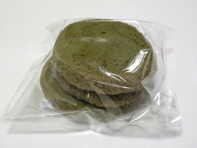 ミケの抹茶クッキーはサブレっぽかったです。