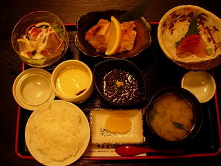 japan 島根県出雲市大津朝倉3丁目2-1 はま田の鳥の塩焼き定食