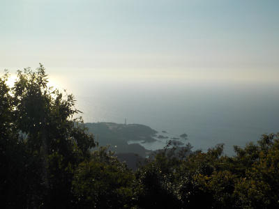 高尾山から見た日御碕灯台